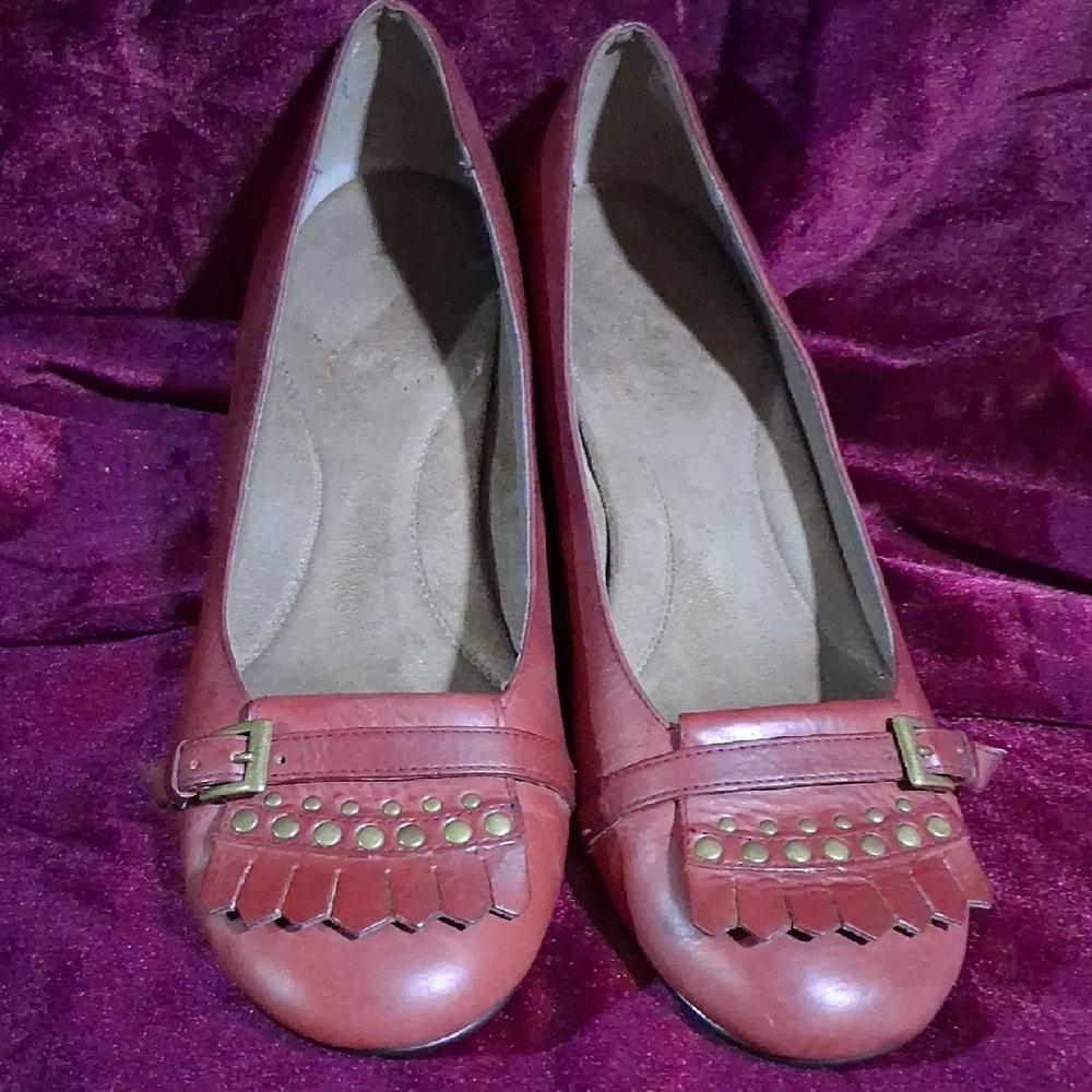 AEROSOLES Red Leather Women's Heels